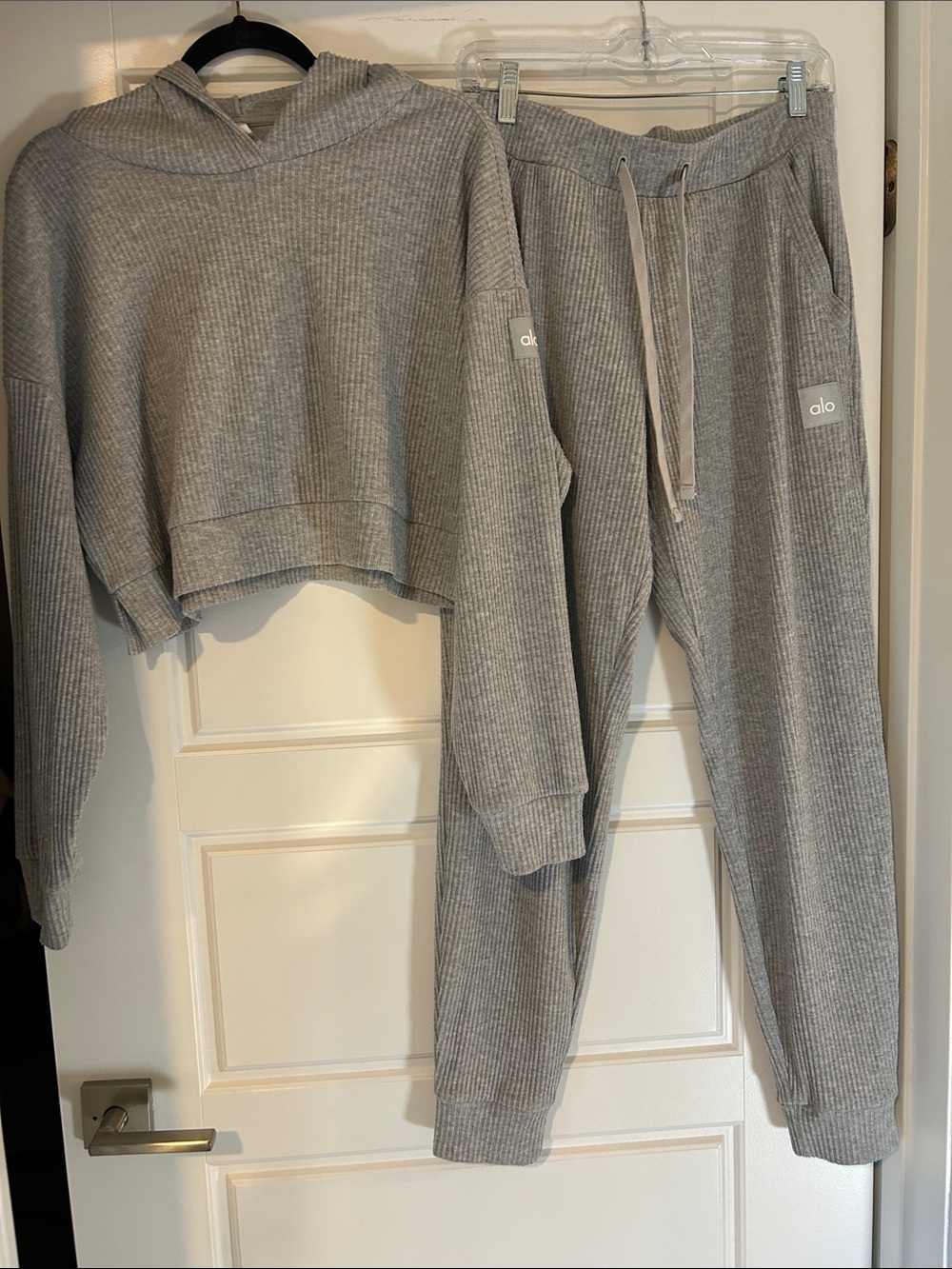 ALO Gray Ribbed Cropped Hoodie & Jogger Set